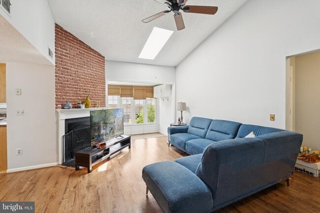 Building Photo - 9370 Caspian Way