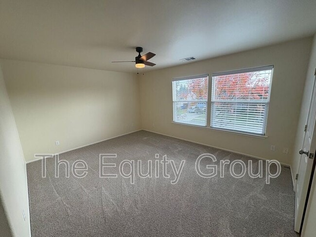 Building Photo - 1155 Meadow Ave