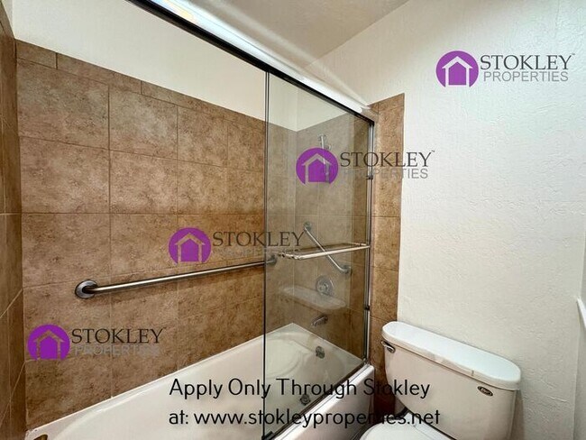 Building Photo - 1036 Oak Grove Rd