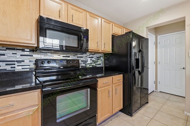 Building Photo - Beautiful Home in the Highly Desirable Lyon's Gate Community!