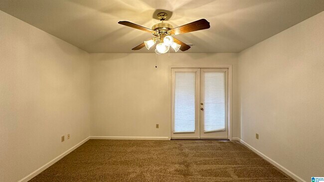 Building Photo - 103 Meadow Croft Cir