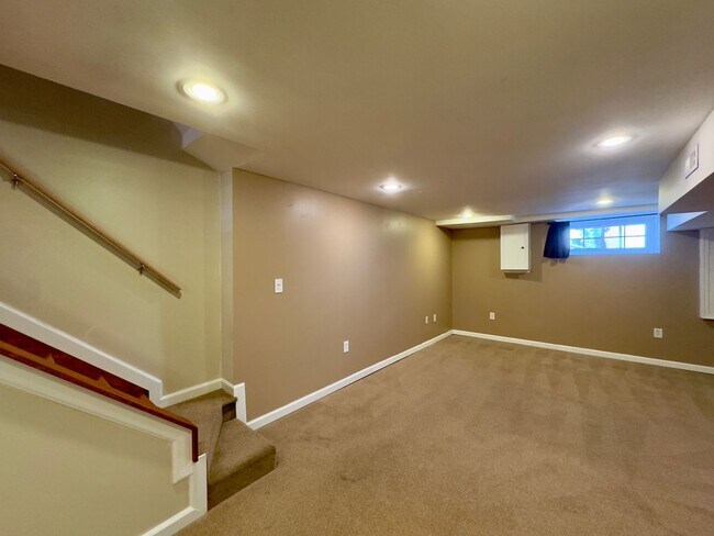 Building Photo - Charming 2BD/3BA Townhome in Highlandtown, Baltimore, MD!
