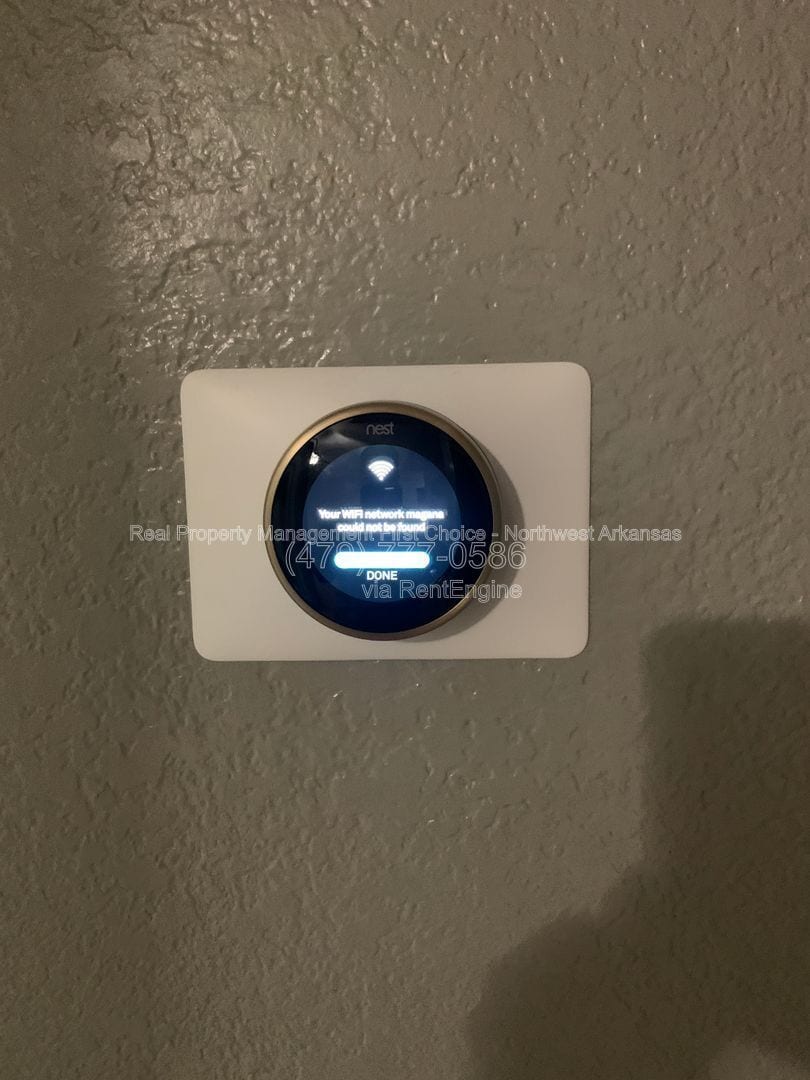 Building Photo - 509 E Pinion St