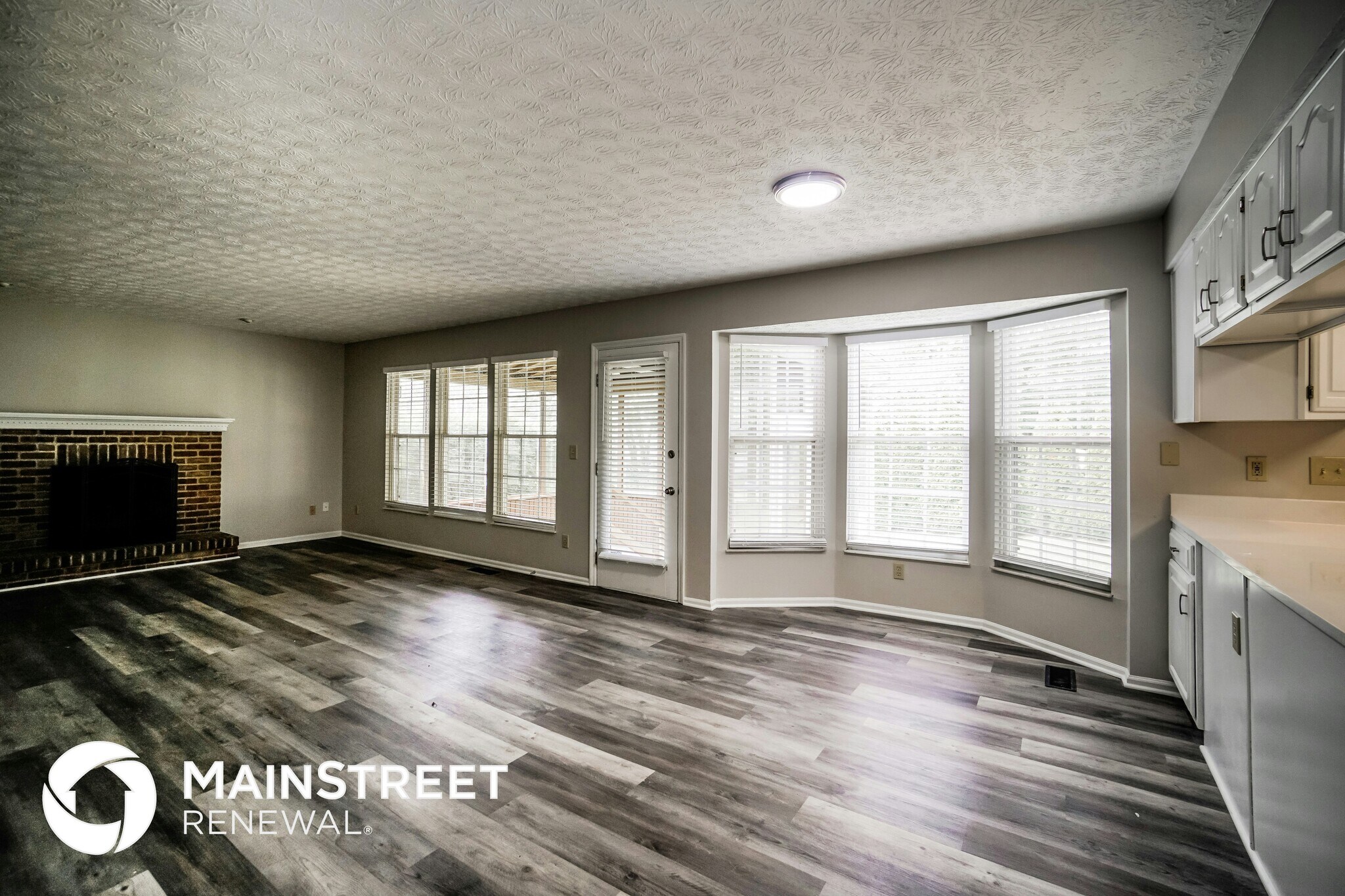 Building Photo - 952 Paisley Ct