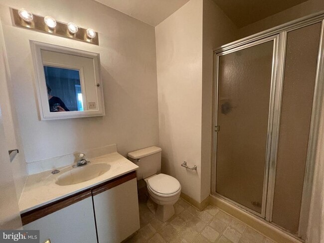 Building Photo - 3208 Champions Dr