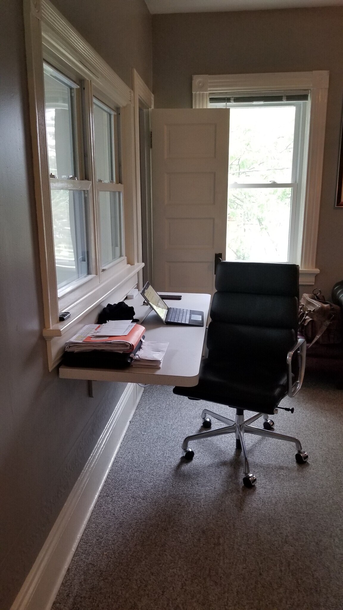 Adjustable table for home office - 304 Summit Ave