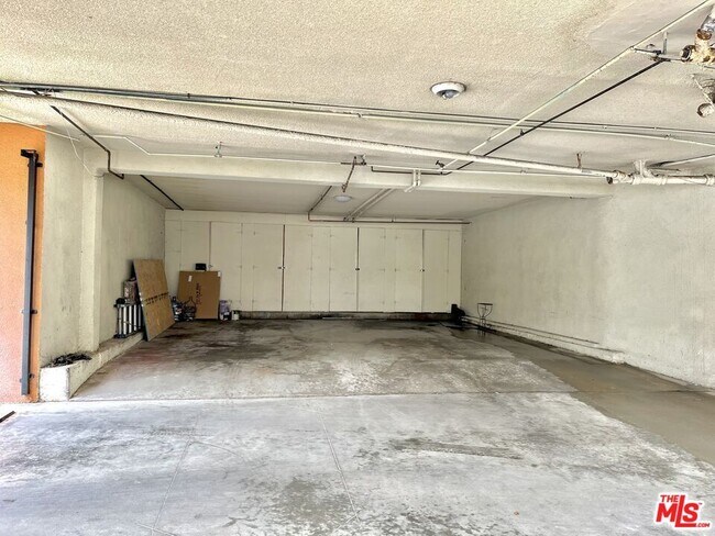 Building Photo - 1033 Euclid St