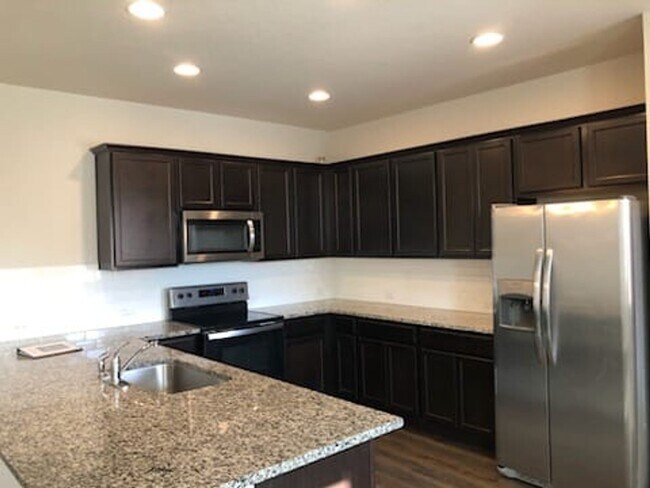 Building Photo - House for lease in Georgetown