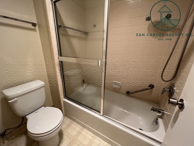 Building Photo - Two Bed Pacific Grove Condo in Gated Commu...