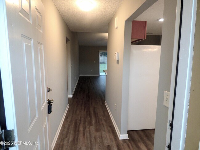 Building Photo - 2742 Secret Harbor Dr