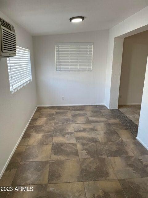 Building Photo - 1242 W Carla Vista Dr