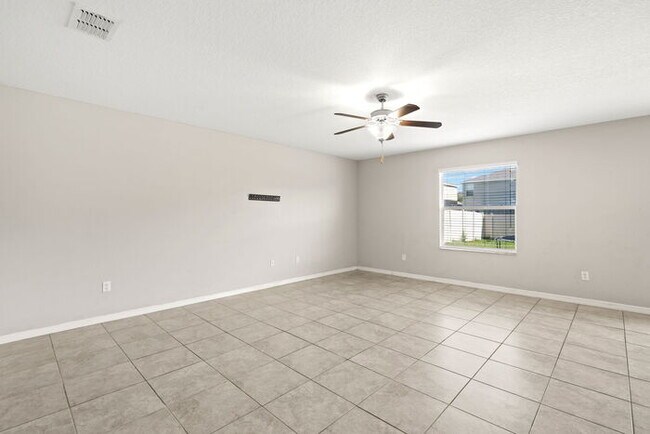 Building Photo - BEAUTIFUL Home For Rent in Cypress Creek!