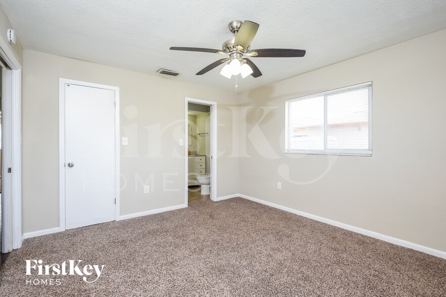 Building Photo - 425 Belair Ave