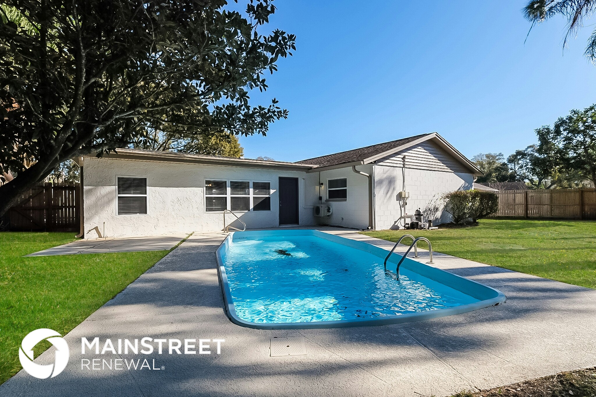 Building Photo - 13903 Briardale Ln