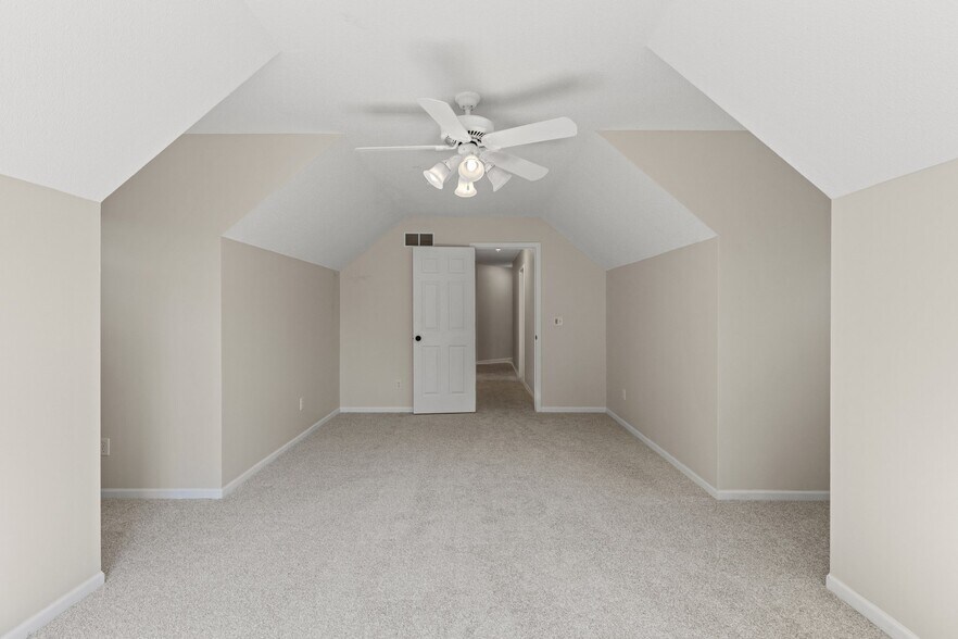 Building Photo - 15734 Porchlight Ln