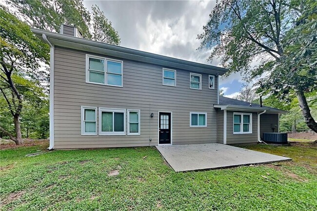 Building Photo - 205 Tawneywood Way