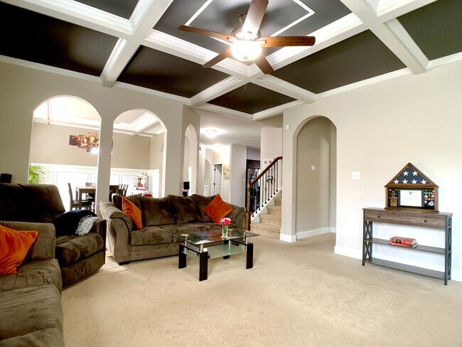 Building Photo - 2925 McManus Cir