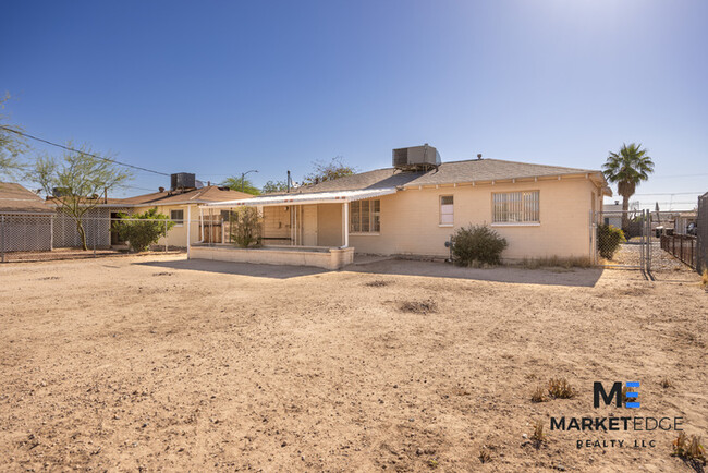 Building Photo - Home at Peoria/111th Ave! JOIN THE WAITLIST!