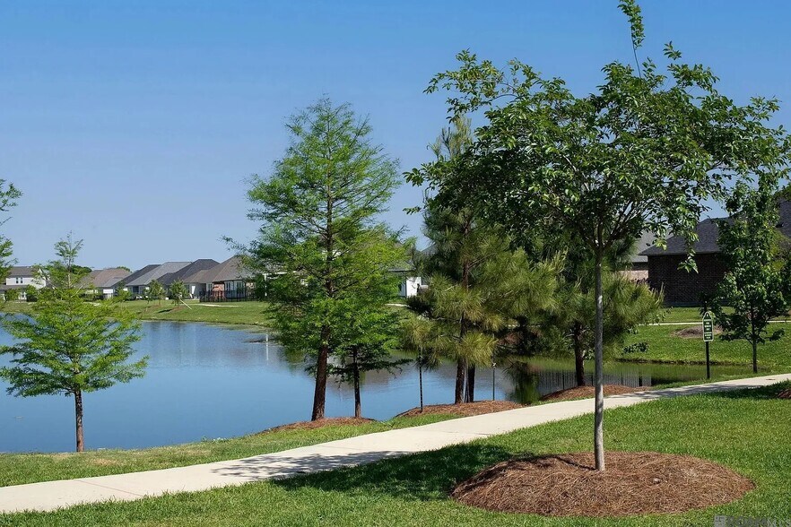 Building Photo - 3053 Creekmere Ln