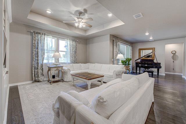 Building Photo - 108 Charming Redbud Ln
