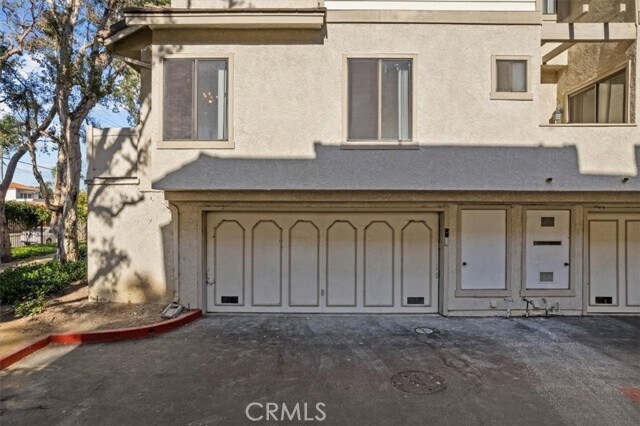 Building Photo - 2621 Plaza del Amo
