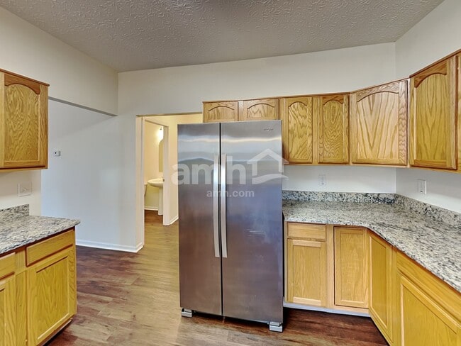 Building Photo - 928 Mahle Dr