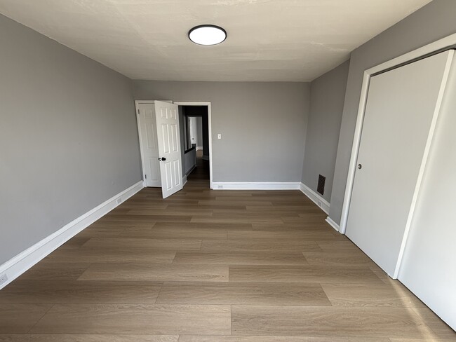 Building Photo - 5514 Crowson St