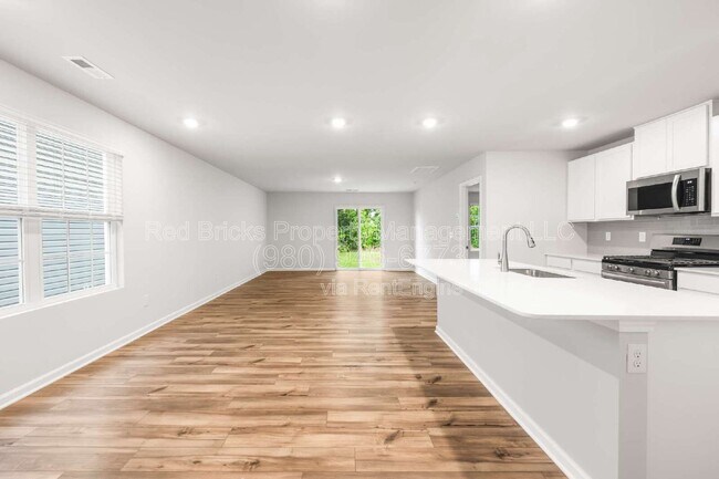 Building Photo - 10154 Chatham Run Ln