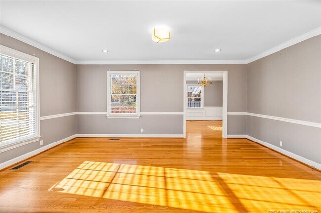 Building Photo - 2706 Huntington Rd