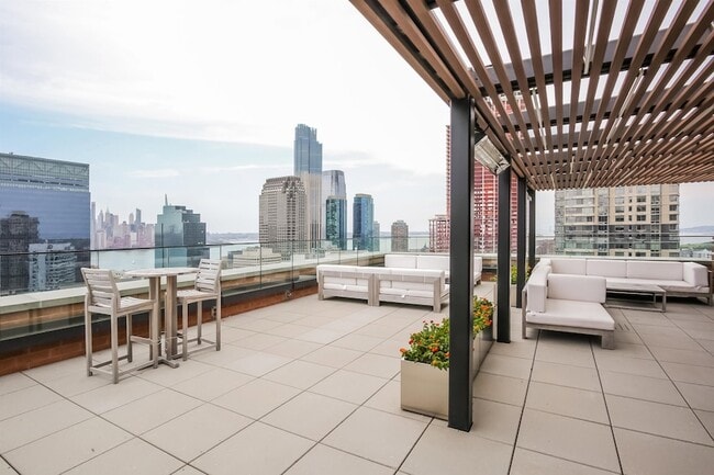 Building Photo - 10 Provost St