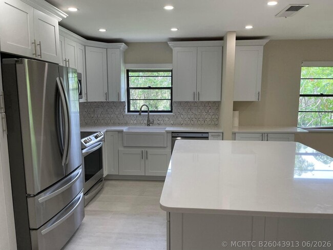 Building Photo - 29 Bethesda Park Cir