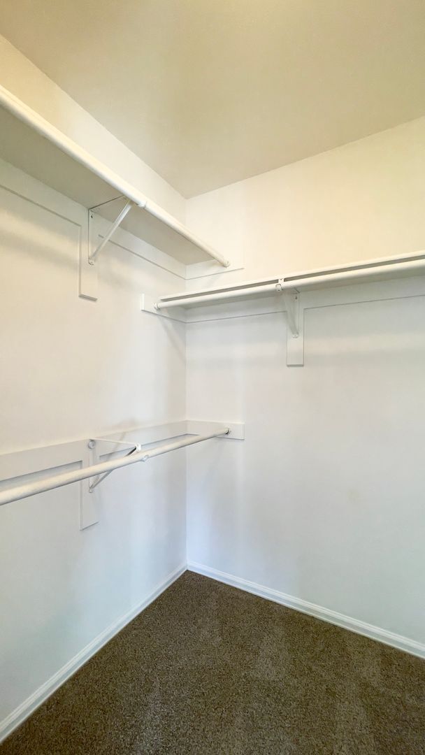 Building Photo - Upper 2 bed, 2 bath Condo on Leland for rent!