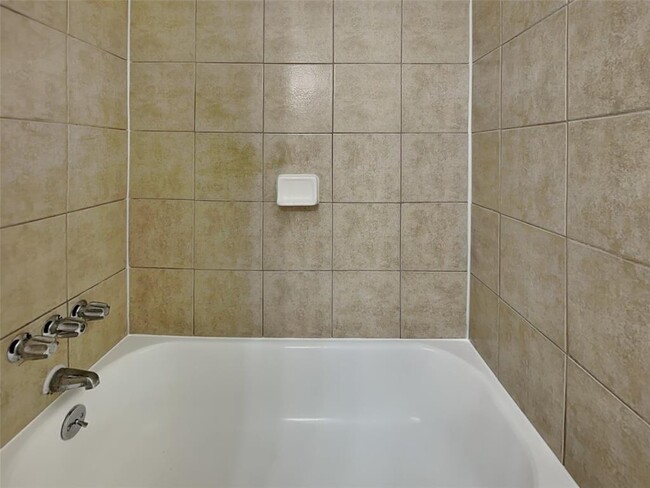 Building Photo - 7047 Rockergate Dr