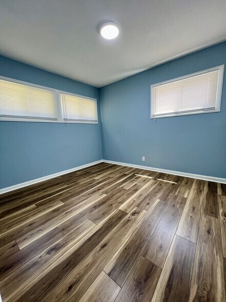 Building Photo - 1324 Clifton Ave