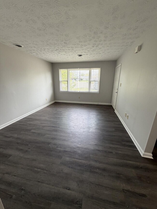 Building Photo - 3200 Baird Ct