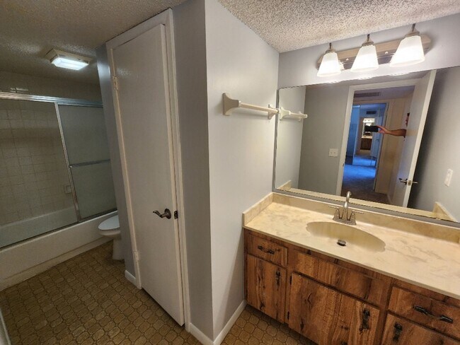 Building Photo - 28 Cedar Dunes Dr