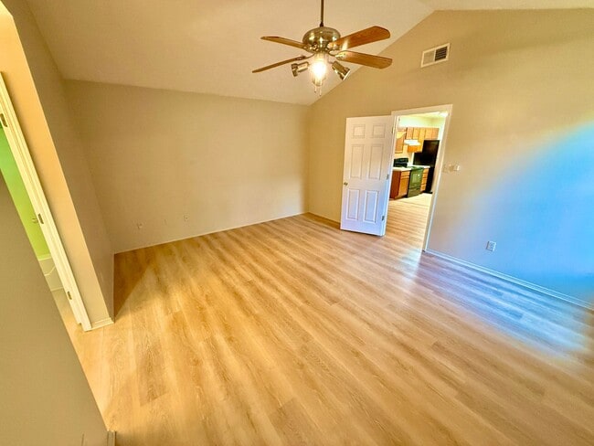 Building Photo - 2705 Beartooth Way