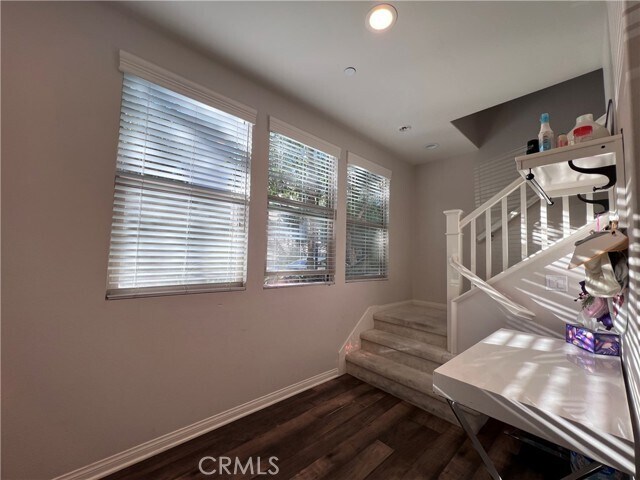 Building Photo - 136 Neptune