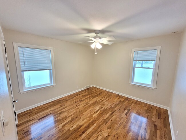 Bedroom 2 - 5102 University Ave