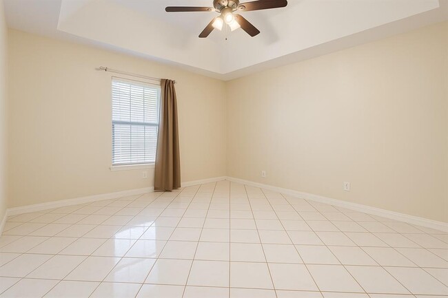 Building Photo - 3482 Chablis Dr