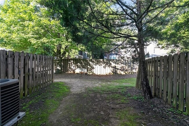 Building Photo - 2161 Del Lago Cir