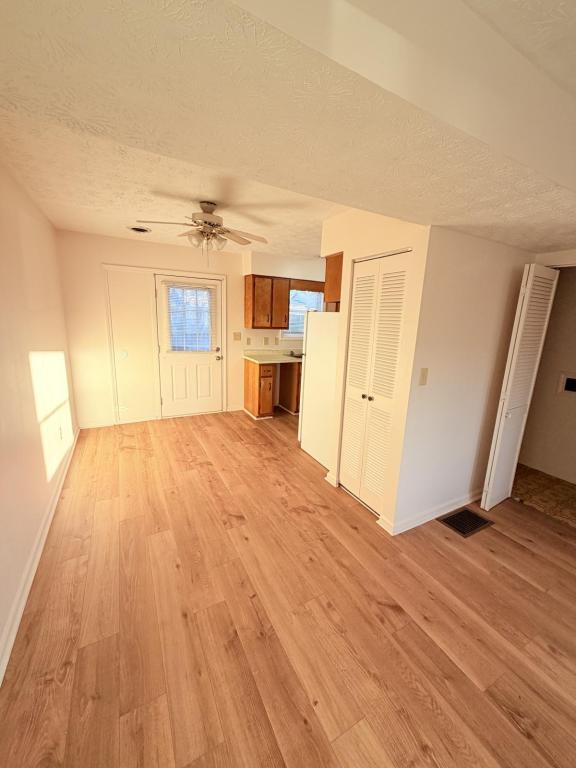 Building Photo - 978 Villa Dr