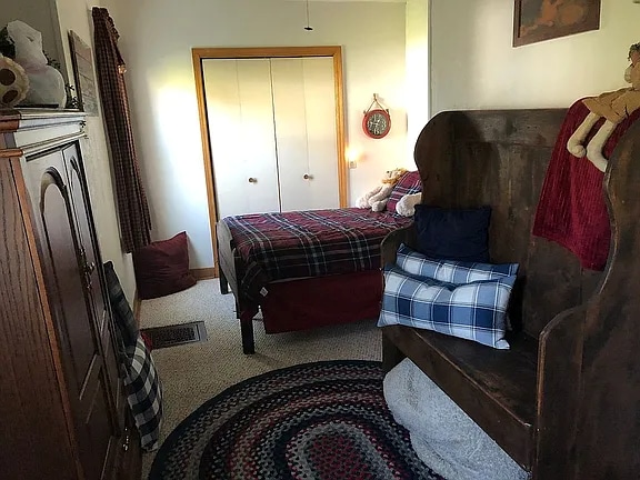 Building Photo - 205 N Illini St