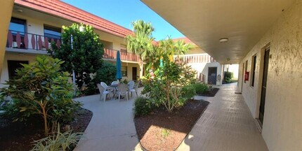 Building Photo - 72 Boundary Blvd