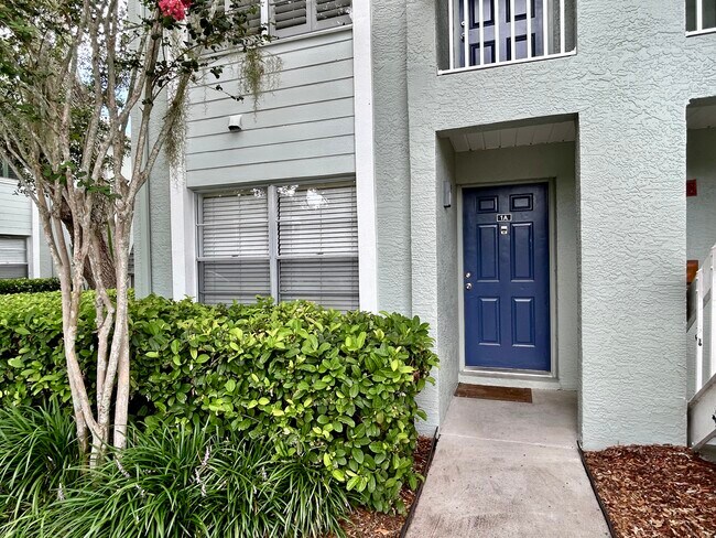 Primary Photo - 5440 S MacDill Ave