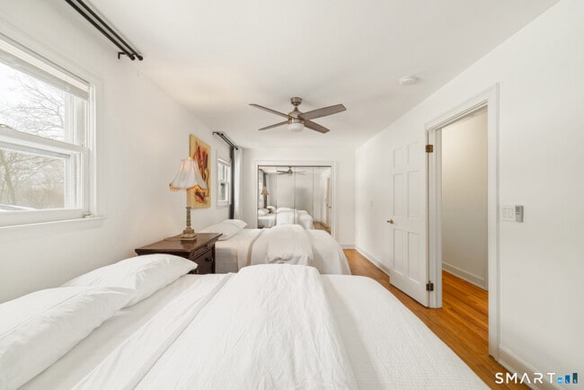 Building Photo - 16 Cushing Dr