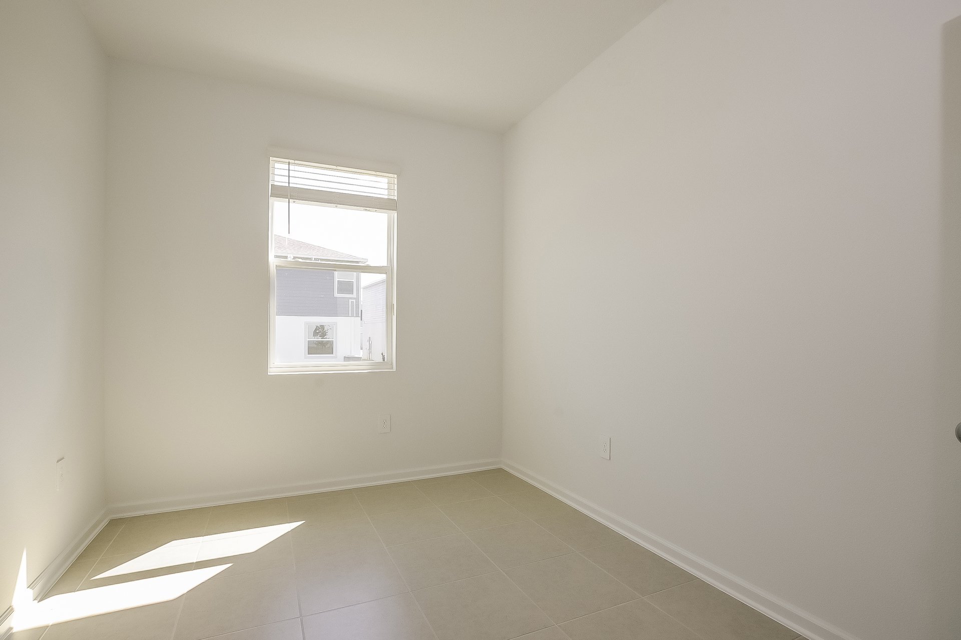 Building Photo - 7656 Gemstone St
