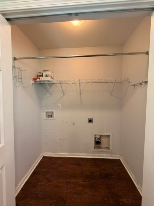 Building Photo - 925 Corison Loop