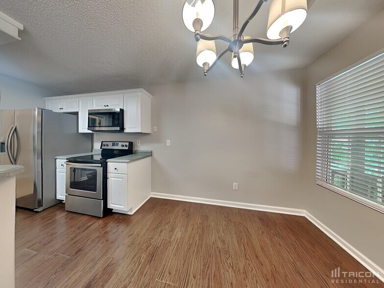Building Photo - 1555 Mill Creek Rd