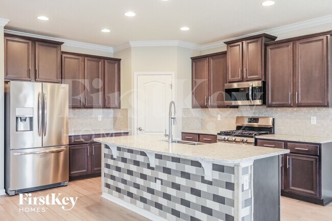 Building Photo - 3999 Heatherbrook Pl